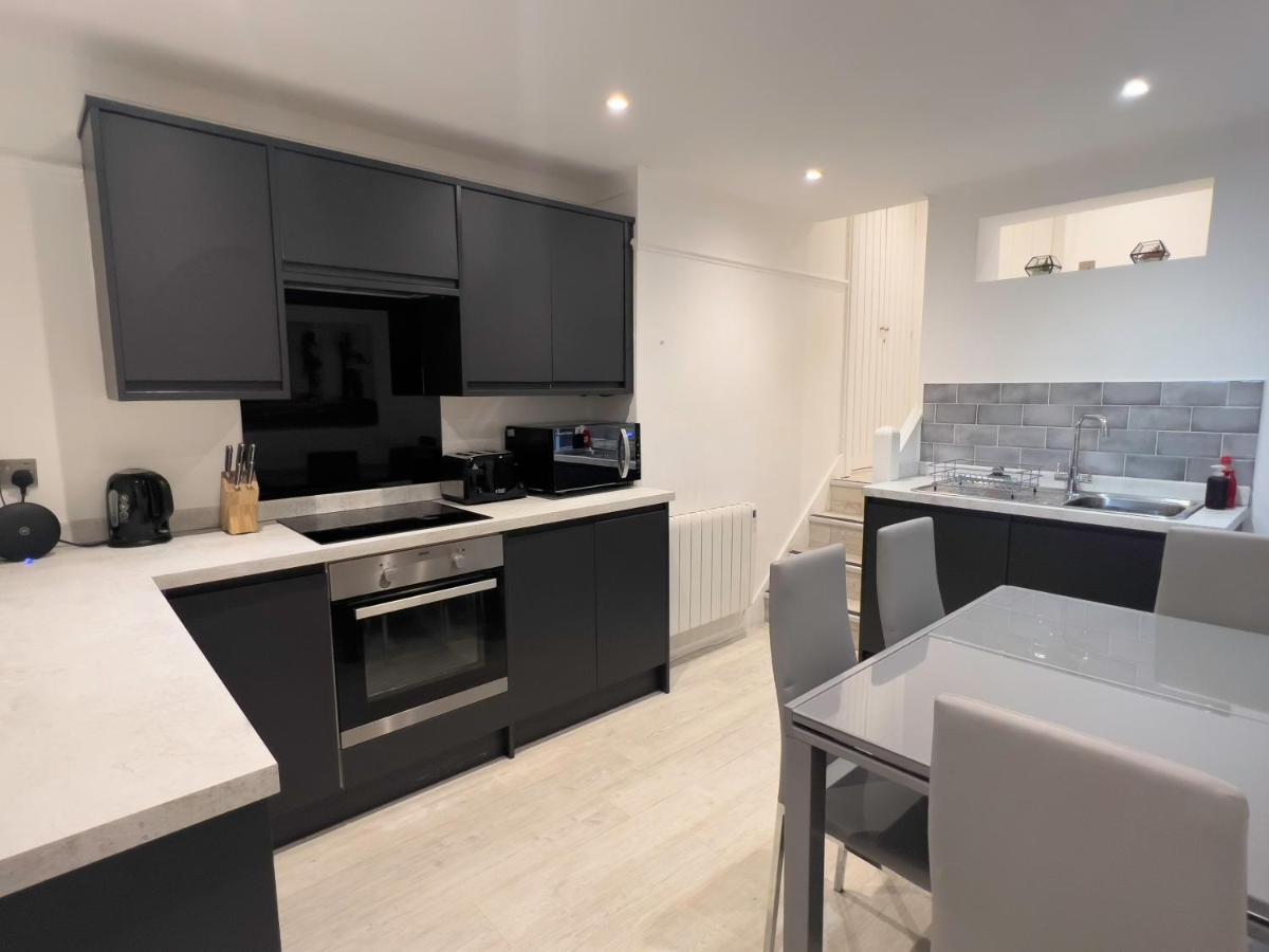 The Dragon Pad Boutique Apartment Роял Тънбридж Уелс Екстериор снимка